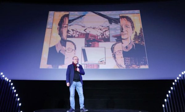 配资炒股排名 地平线余凯, 痛并快乐着